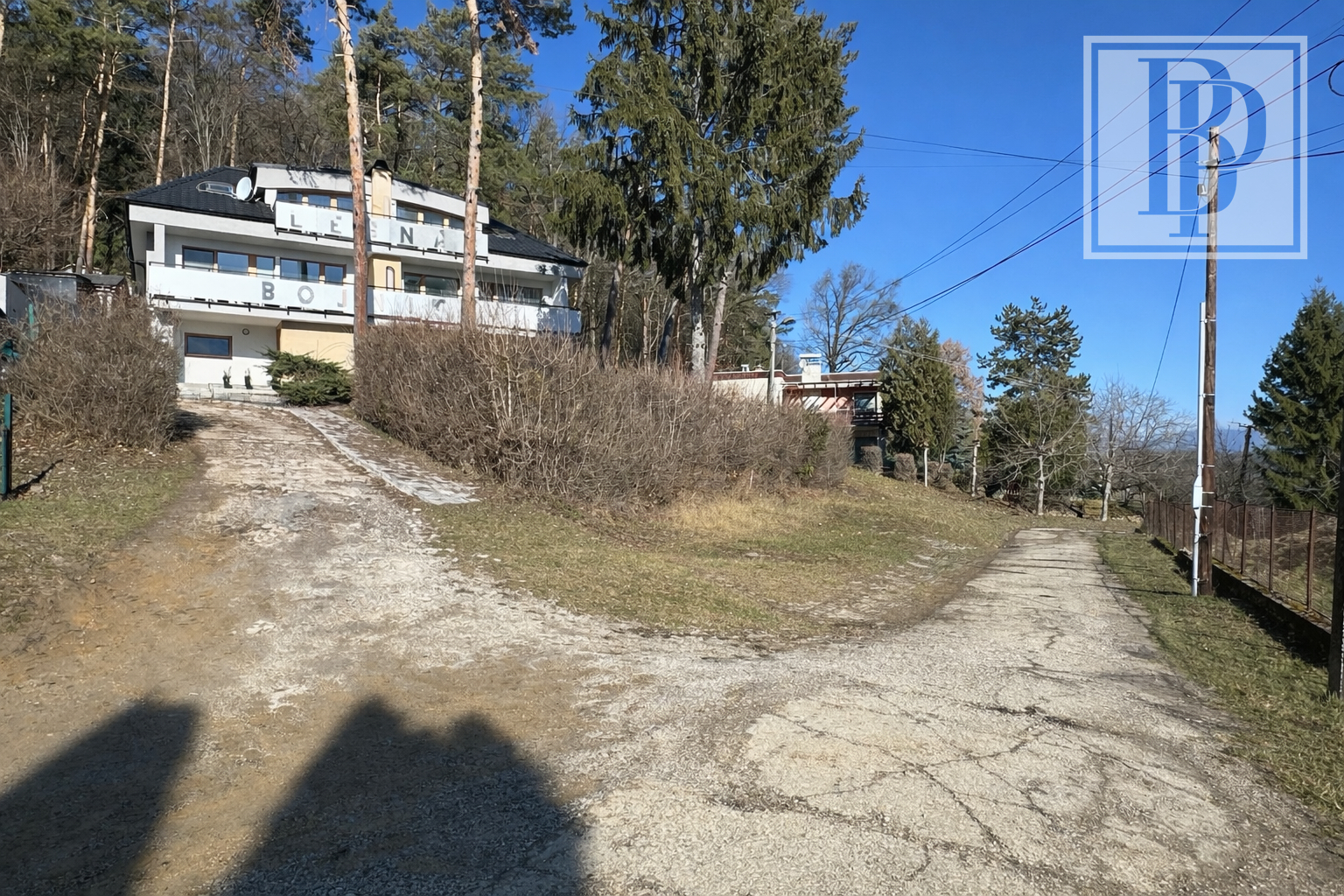 1B518A60-CA7B-46B1-9DB3-C57D92F64C34